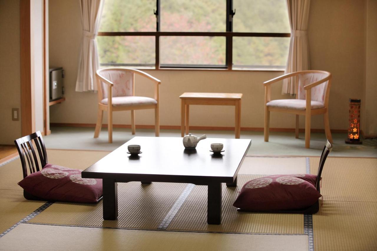 ホテルSanazawa-No-Mori 沼田市 部屋 写真